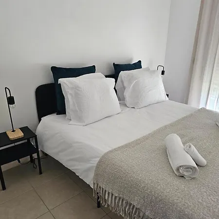 Faro Central Stay דירה *